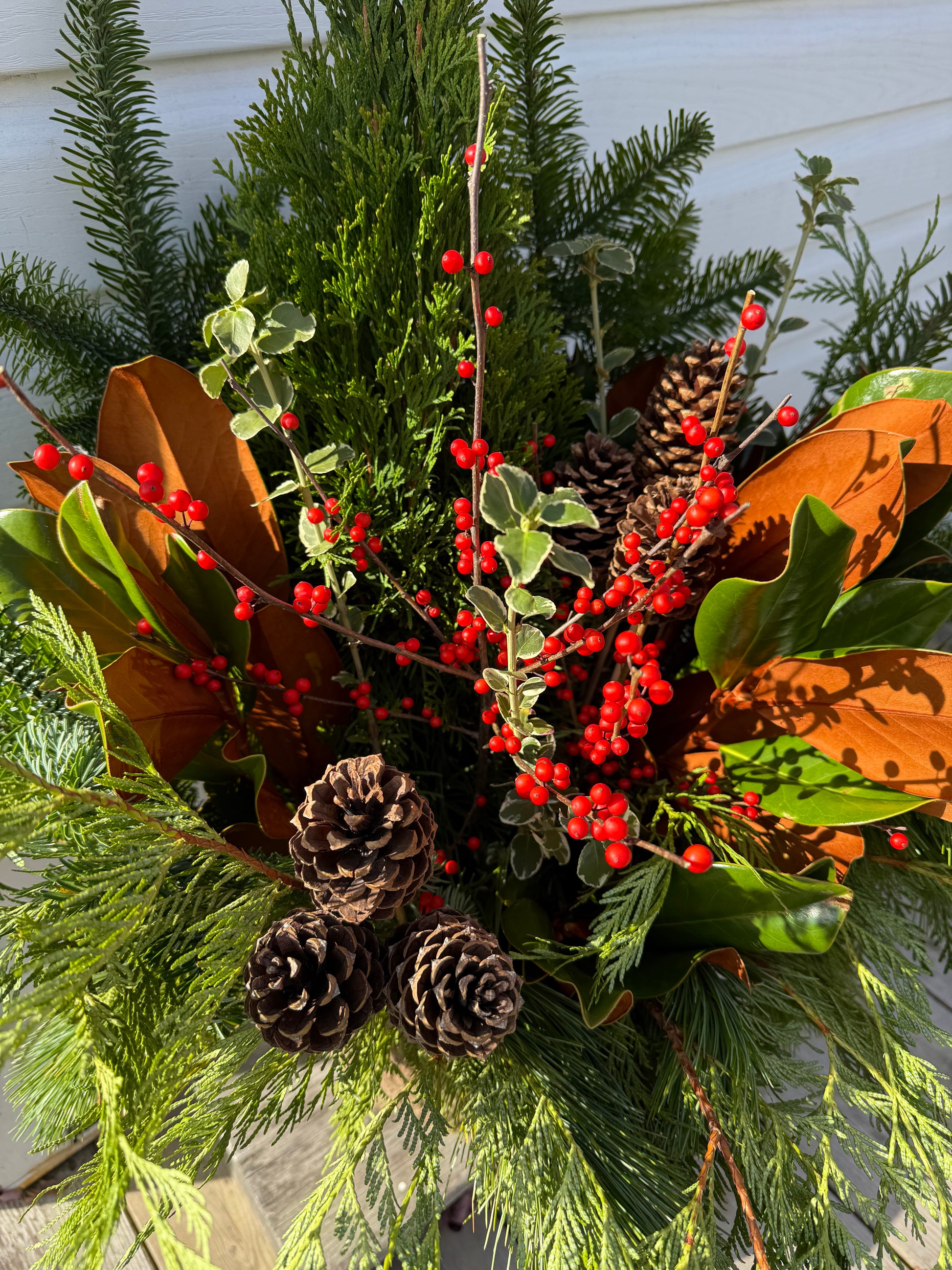 Classic Winter planter