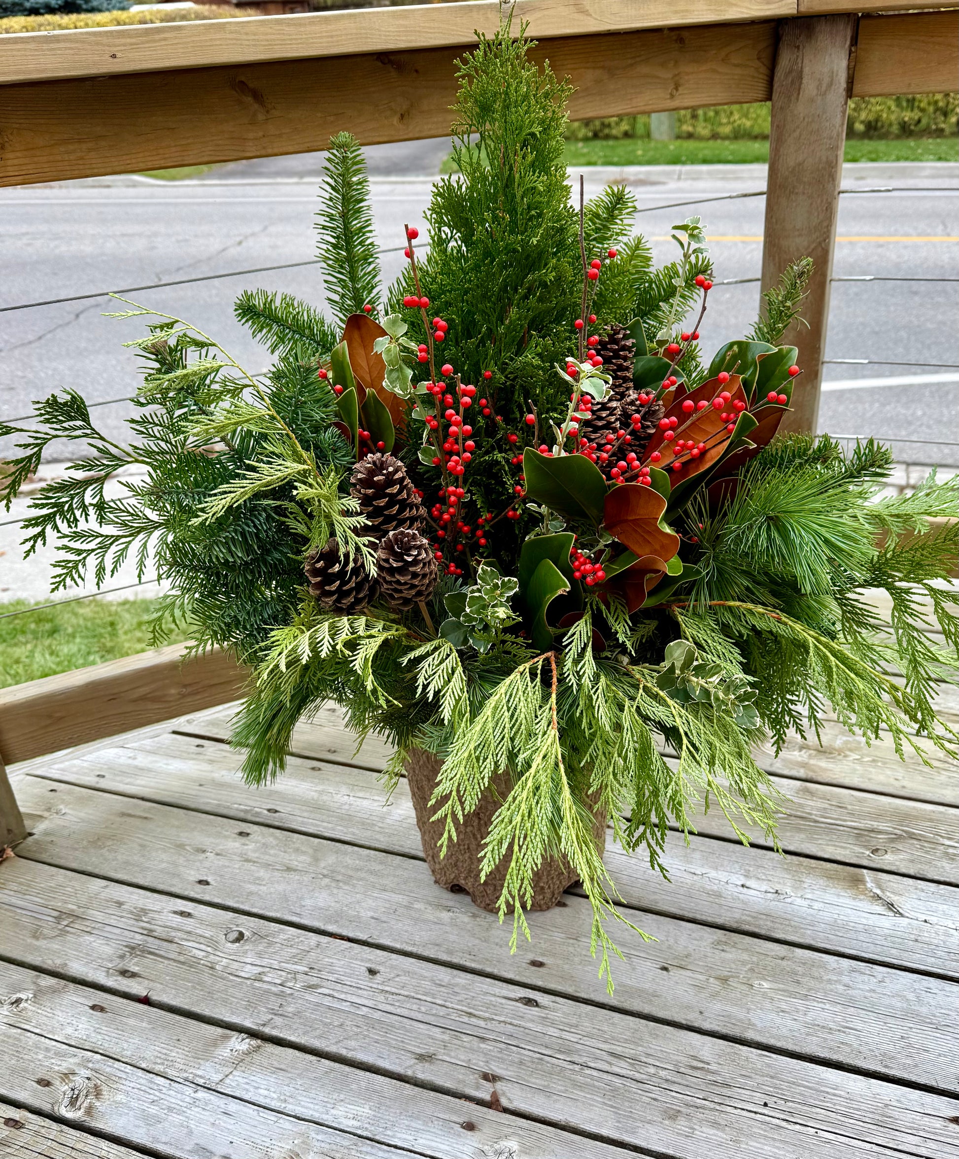 Classic Winter planter